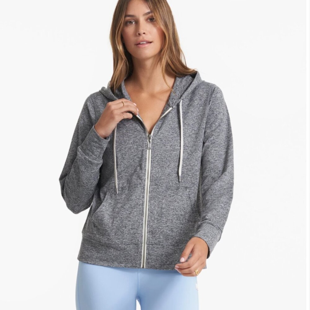 Halo Performance Hoodie 2.0 in Heather Grey